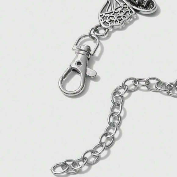 Death Head Moth Silver Belt - Picture 8 of 9